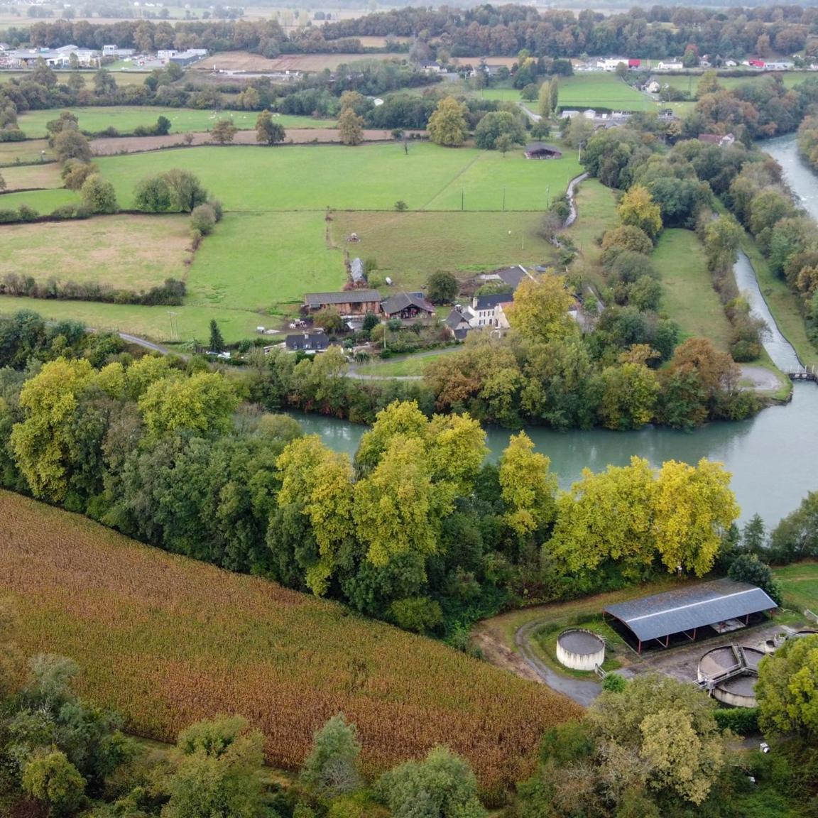 Gite Les Petits Chemins Ledeuix Exterior photo